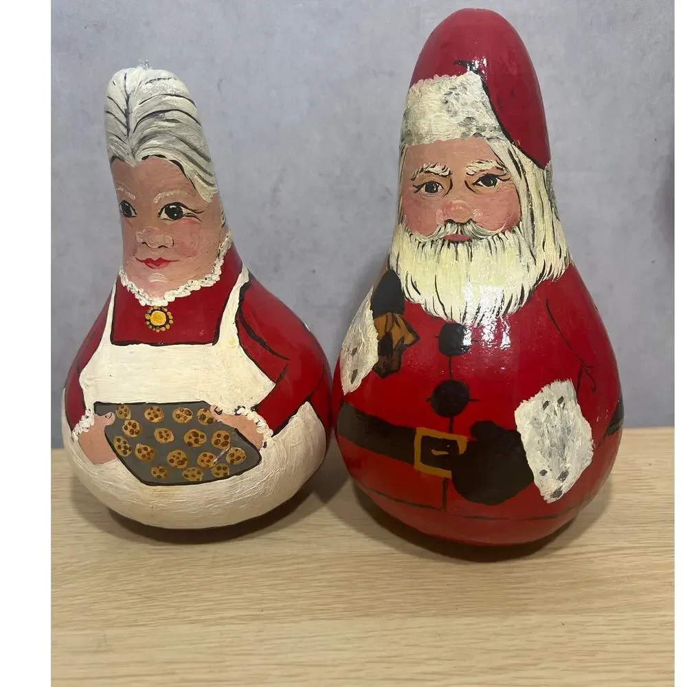 Vintage 1998 Mr Santa & Mrs Clause Hand Painted Gourd - Picture 2 of 7